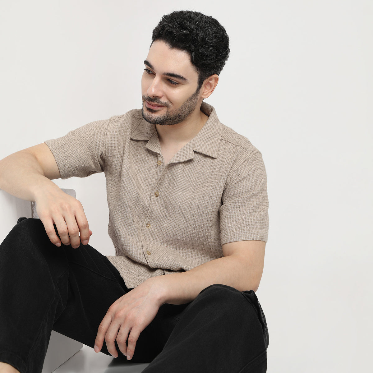 Structured Camp Collar Modern Half Sleeve Smart Cuban Shirt